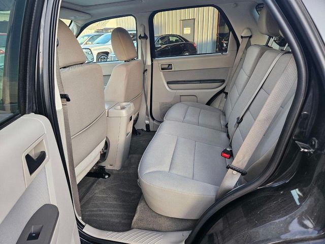 2011 Ford Escape XLT 4dr SUV - 22863147 - 10