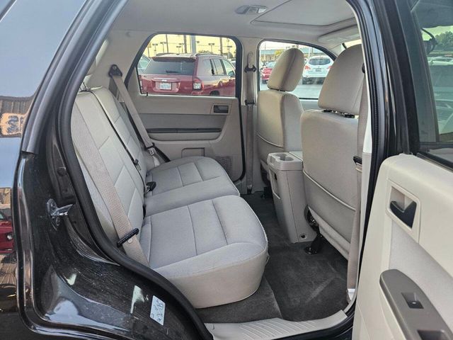 2011 Ford Escape XLT 4dr SUV - 22863147 - 13