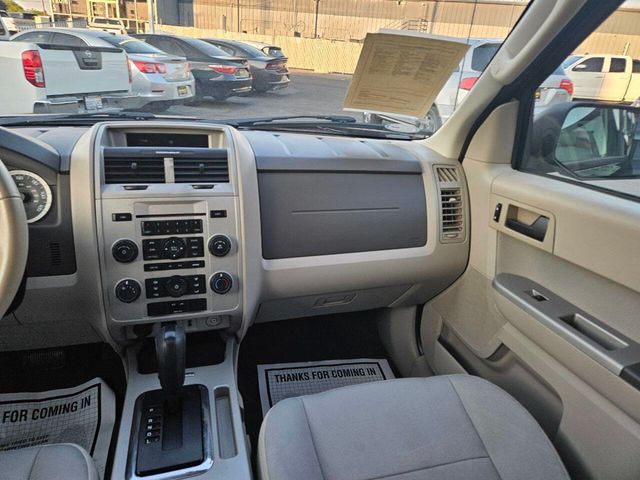 2011 Ford Escape XLT 4dr SUV - 22863147 - 20