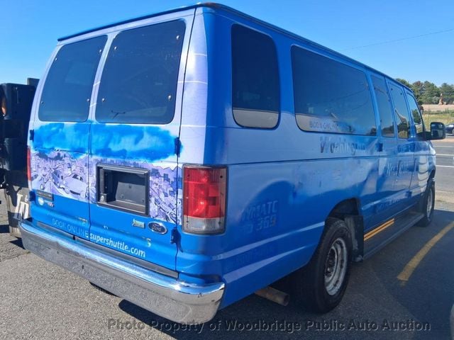 2011 Ford E-350  - 23044535 - 3