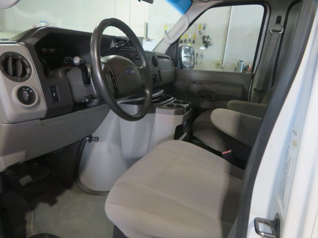 2011 Ford E-350 1OWNER EXTRA CLEAN 12 PASSENGER VAN LOW  MILEAGE  - 23068564 - 17