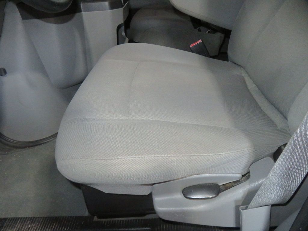 2011 Ford E-350 1OWNER EXTRA CLEAN 12 PASSENGER VAN LOW  MILEAGE  - 23068564 - 18
