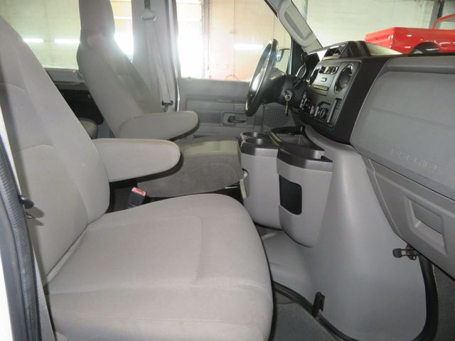 2011 Ford E-350 1OWNER EXTRA CLEAN 12 PASSENGER VAN LOW  MILEAGE  - 23068564 - 26