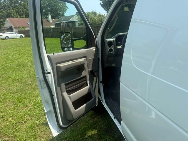 2011 Ford E-350 36 FOOT BUCKET BOOM VAN READY TO WORK FULLY SERVICED - 22842983 - 31