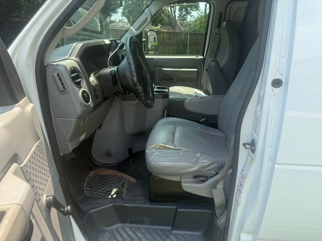 2011 Ford E-350 36 FOOT BUCKET BOOM VAN READY TO WORK FULLY SERVICED - 22842983 - 32