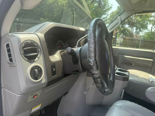 2011 Ford E-350 36 FOOT BUCKET BOOM VAN READY TO WORK FULLY SERVICED - 22842983 - 36