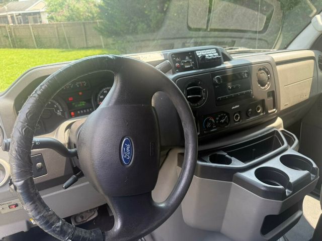 2011 Ford E-350 36 FOOT BUCKET BOOM VAN READY TO WORK FULLY SERVICED - 22842983 - 38