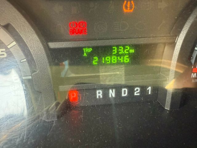 2011 Ford E-350 36 FOOT BUCKET BOOM VAN READY TO WORK FULLY SERVICED - 22842983 - 39