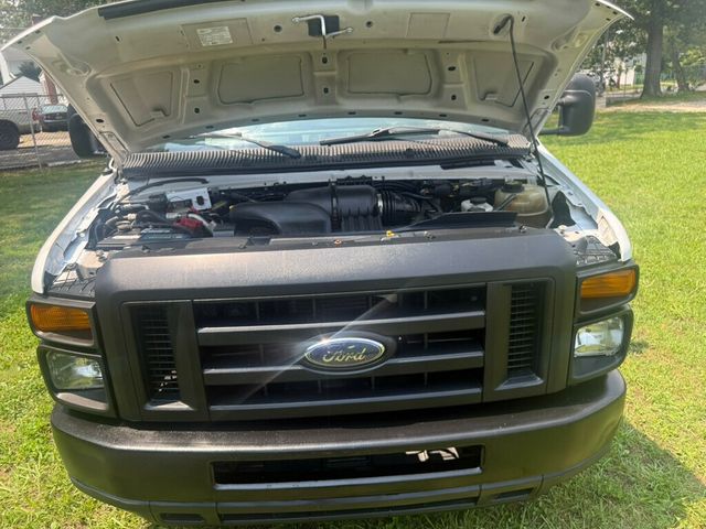 2011 Ford E-350 36 FOOT BUCKET BOOM VAN READY TO WORK FULLY SERVICED - 22842983 - 44