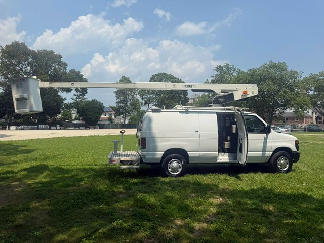 2011 Ford E-350 36 FOOT BUCKET BOOM VAN READY TO WORK FULLY SERVICED - 22842983 - 54