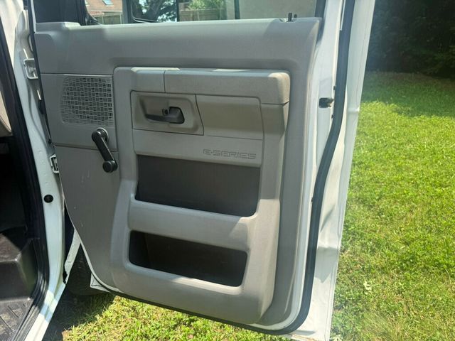 2011 Ford E-350 36 FOOT BUCKET BOOM VAN READY TO WORK FULLY SERVICED - 22842983 - 7