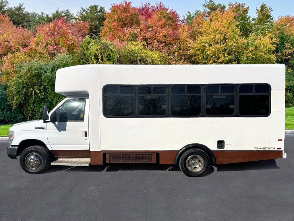 2011 Ford E-450 Non-CDL Wheelchair Shuttle Bus For Sale For Adults Seniors Church Medical Transport Handicapped - 22742960 - 3