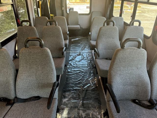 2011 Ford E-450 Non-CDL Wheelchair Shuttle Bus For Sale For Adults Seniors Church Medical Transport Handicapped - 22742960 - 5