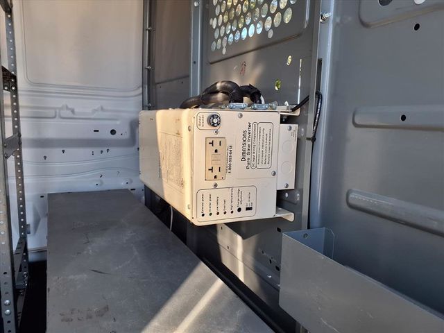 2011 Ford E-Series E-250 - 22945026 - 17