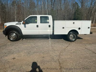 2011 Ford F450HD CREW CAB UTILITY JUST 19k MILES! - 1FD9W4GY2BEA69170
