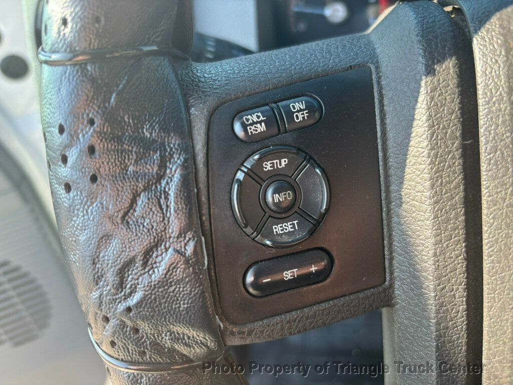 2011 Ford F450HD CREW CAB UTILITY JUST 19k MILES! POWER EQUIPMENT PACKAGE!  CRUISE CONTROL! - 22971158 - 26