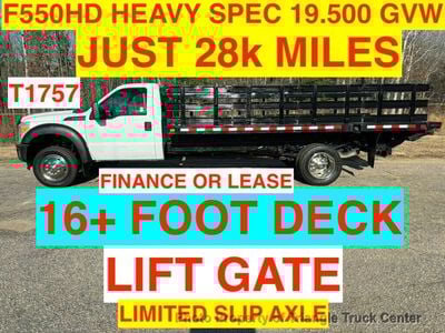 2011 Ford F550 LONG 16+ FOOT WITH LIFT GATE JUST 28K MILES! - 1FDUF5GYXBED05824