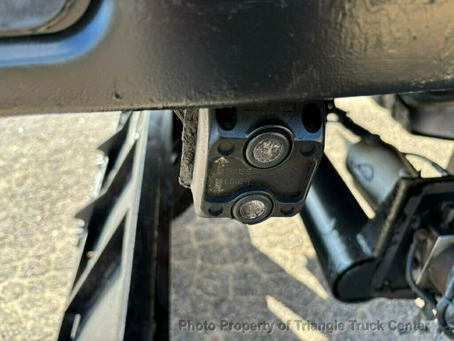 2011 Ford F550 LONG 16+ FOOT WITH LIFT GATE JUST 28K MILES! ONE OWNER! HEAVY SPEC 19,500 GVW! LIMITED SLIP AXLE! - 22904812 - 17