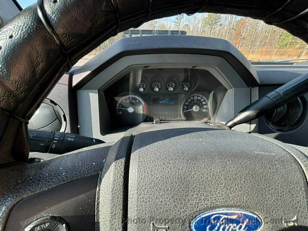 2011 Ford F550 LONG 16+ FOOT WITH LIFT GATE JUST 28K MILES! ONE OWNER! HEAVY SPEC 19,500 GVW! LIMITED SLIP AXLE! - 22904812 - 22