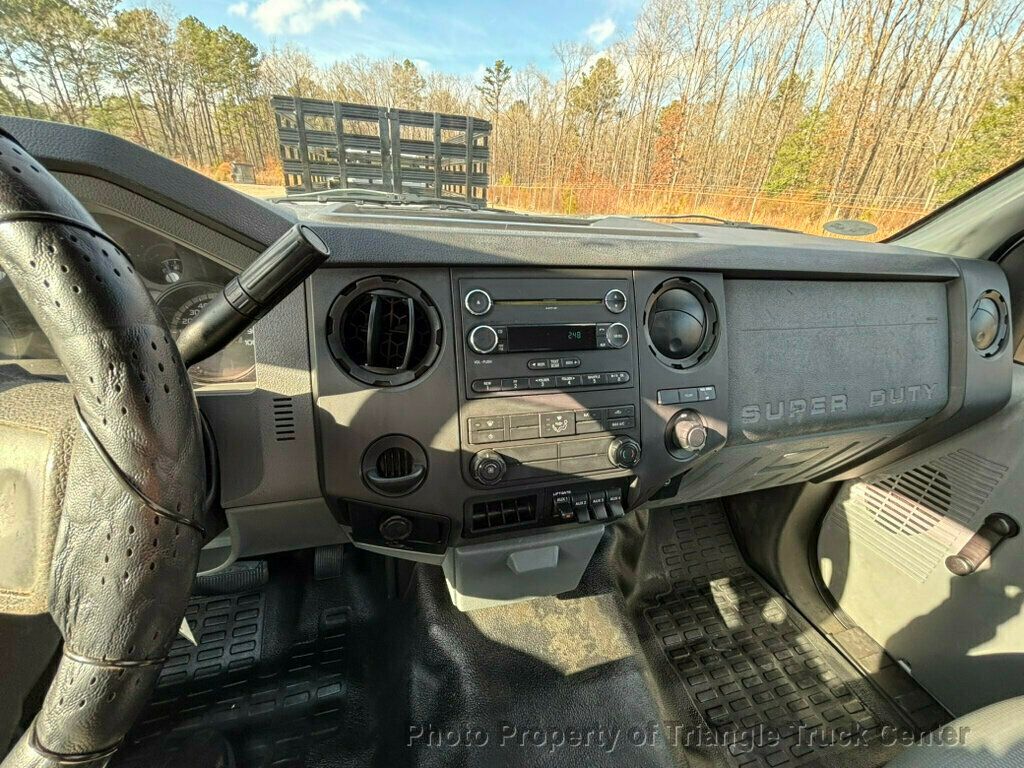 2011 Ford F550 LONG 16+ FOOT WITH LIFT GATE JUST 28K MILES! ONE OWNER! HEAVY SPEC 19,500 GVW! LIMITED SLIP AXLE! - 22904812 - 23