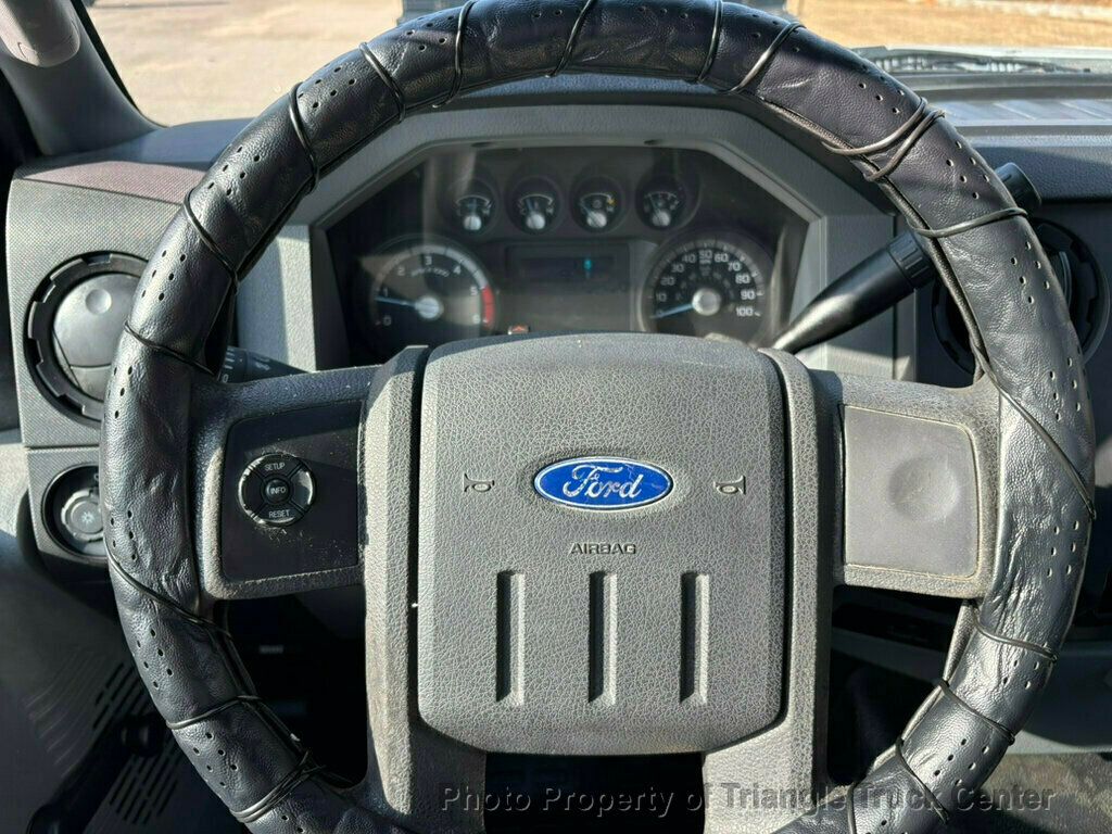 2011 Ford F550 LONG 16+ FOOT WITH LIFT GATE JUST 28K MILES! ONE OWNER! HEAVY SPEC 19,500 GVW! LIMITED SLIP AXLE! - 22904812 - 25