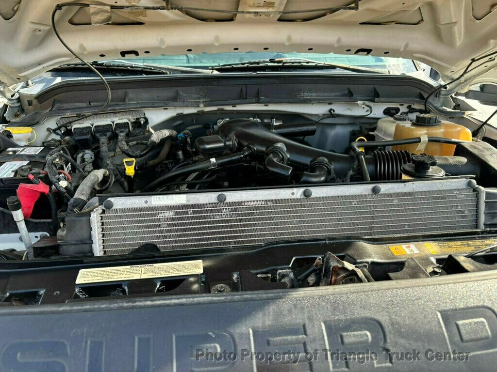 2011 Ford F550 LONG 16+ FOOT WITH LIFT GATE JUST 28K MILES! ONE OWNER! HEAVY SPEC 19,500 GVW! LIMITED SLIP AXLE! - 22904812 - 30