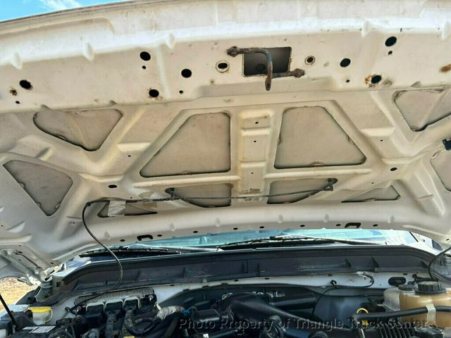 2011 Ford F550 LONG 16+ FOOT WITH LIFT GATE JUST 28K MILES! ONE OWNER! HEAVY SPEC 19,500 GVW! LIMITED SLIP AXLE! - 22904812 - 33