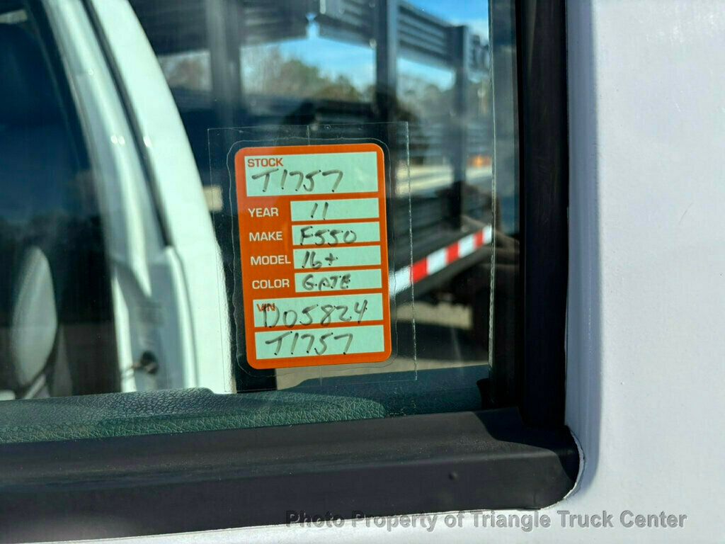 2011 Ford F550 LONG 16+ FOOT WITH LIFT GATE JUST 28K MILES! ONE OWNER! HEAVY SPEC 19,500 GVW! LIMITED SLIP AXLE! - 22904812 - 34