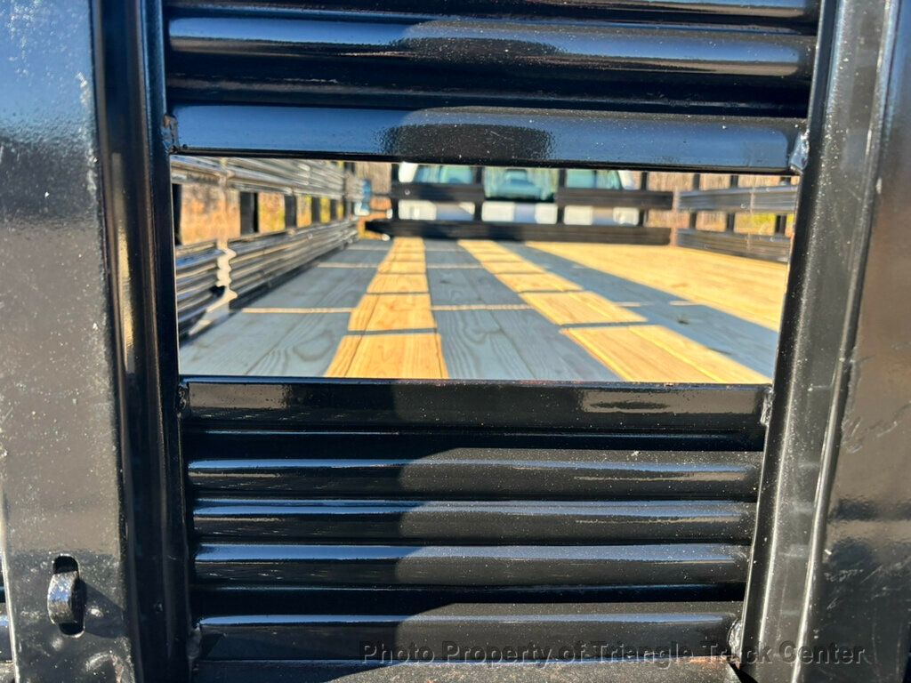 2011 Ford F550 LONG 16+ FOOT WITH LIFT GATE JUST 35K MILES! ONE OWNER! HEAVY SPEC 19,500 GVW! LIMITED SLIP AXLE! - 22947386 - 9