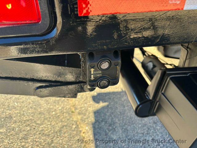 2011 Ford F550 LONG 16+ FOOT WITH LIFT GATE JUST 35K MILES! ONE OWNER! HEAVY SPEC 19,500 GVW! LIMITED SLIP AXLE! - 22947386 - 12