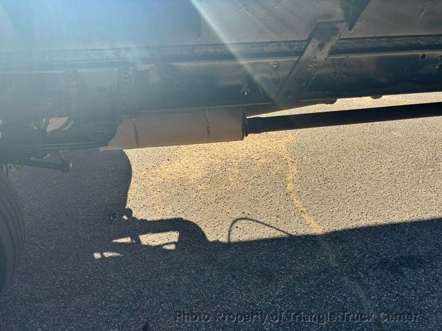 2011 Ford F550 LONG 16+ FOOT WITH LIFT GATE JUST 35K MILES! ONE OWNER! HEAVY SPEC 19,500 GVW! LIMITED SLIP AXLE! - 22947386 - 19