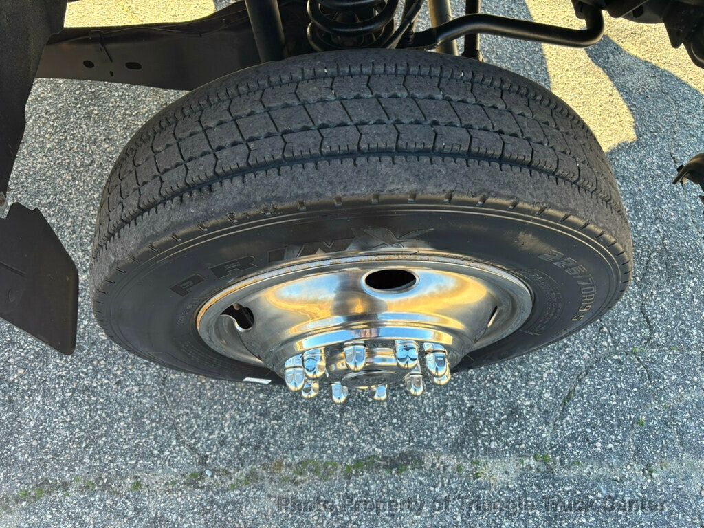 2011 Ford F550 LONG 16+ FOOT WITH LIFT GATE JUST 35K MILES! ONE OWNER! HEAVY SPEC 19,500 GVW! LIMITED SLIP AXLE! - 22947386 - 21