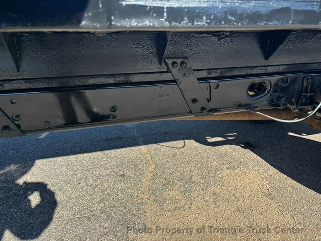 2011 Ford F550 LONG 16+ FOOT WITH LIFT GATE JUST 35K MILES! ONE OWNER! HEAVY SPEC 19,500 GVW! LIMITED SLIP AXLE! - 22947386 - 24