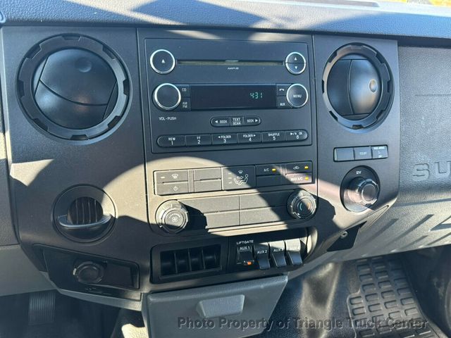 2011 Ford F550 LONG 16+ FOOT WITH LIFT GATE JUST 35K MILES! ONE OWNER! HEAVY SPEC 19,500 GVW! LIMITED SLIP AXLE! - 22947386 - 34