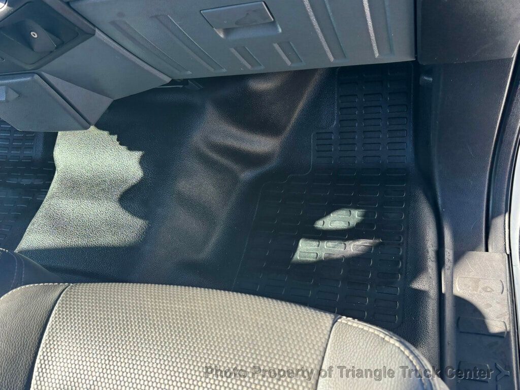 2011 Ford F550 LONG 16+ FOOT WITH LIFT GATE JUST 35K MILES! ONE OWNER! HEAVY SPEC 19,500 GVW! LIMITED SLIP AXLE! - 22947386 - 43