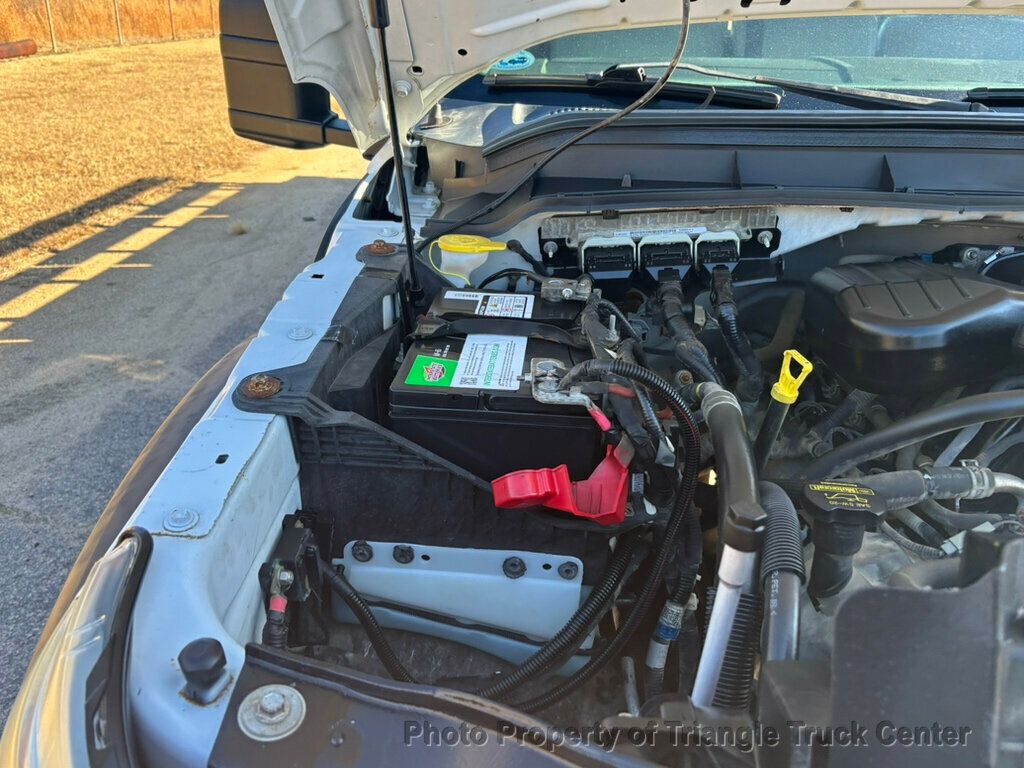 2011 Ford F550 LONG 16+ FOOT WITH LIFT GATE JUST 35K MILES! ONE OWNER! HEAVY SPEC 19,500 GVW! LIMITED SLIP AXLE! - 22947386 - 47