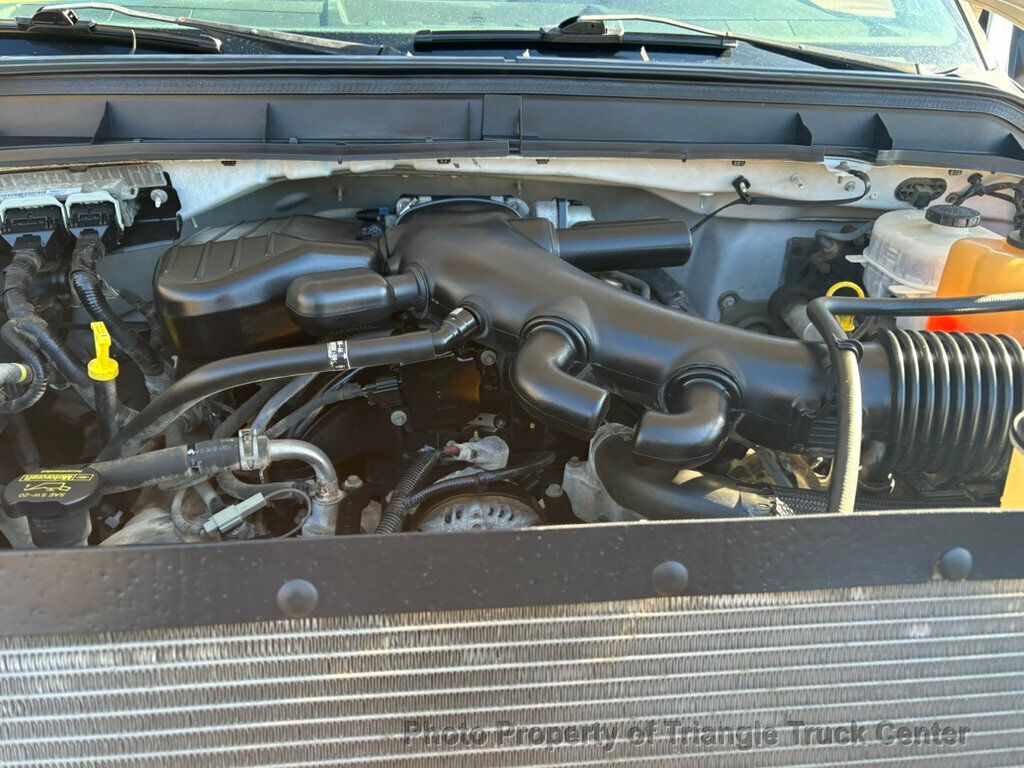 2011 Ford F550 LONG 16+ FOOT WITH LIFT GATE JUST 35K MILES! ONE OWNER! HEAVY SPEC 19,500 GVW! LIMITED SLIP AXLE! - 22947386 - 48