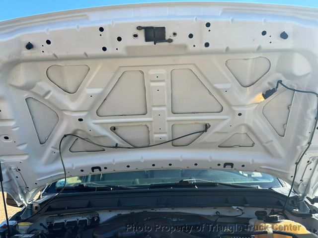 2011 Ford F550 LONG 16+ FOOT WITH LIFT GATE JUST 35K MILES! ONE OWNER! HEAVY SPEC 19,500 GVW! LIMITED SLIP AXLE! - 22947386 - 50