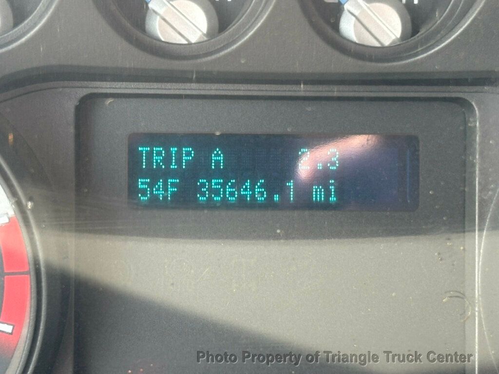 2011 Ford F550 LONG 16+ FOOT WITH LIFT GATE JUST 35K MILES! ONE OWNER! HEAVY SPEC 19,500 GVW! LIMITED SLIP AXLE! - 22947386 - 57