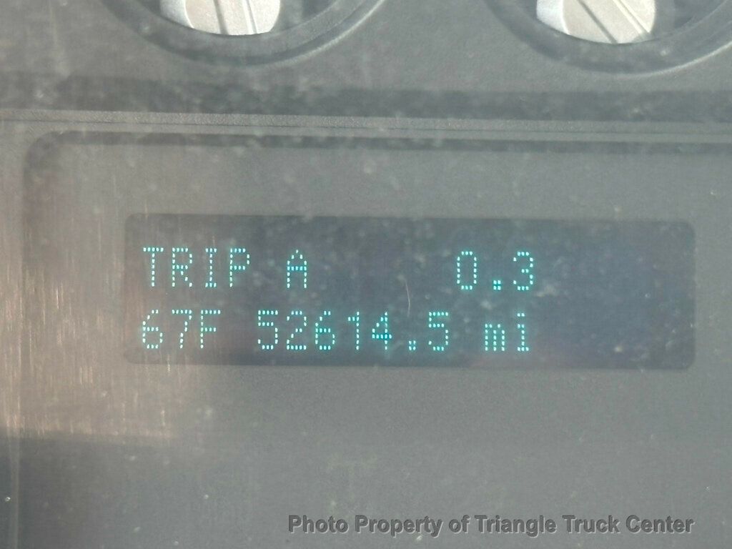 2011 Ford F550HD HEAVY SPEC CREW CAB JUST 52k MILES! 12+ FOOT DECK WITH LIFT GATE! FINANCE OR LEASE! - 22973910 - 32