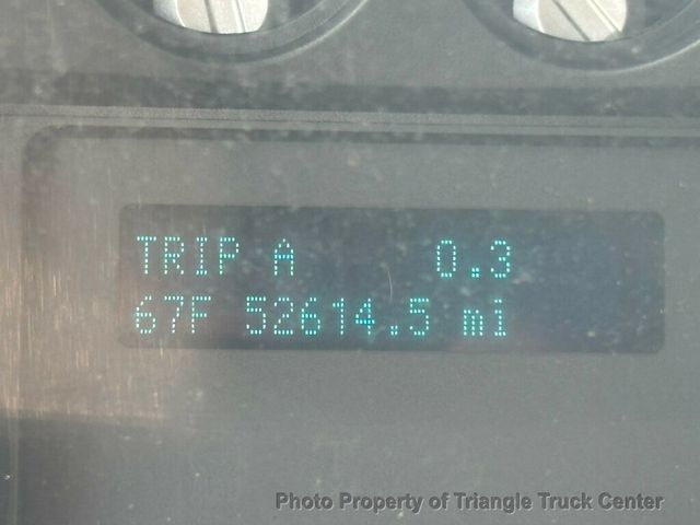 2011 Ford F550HD HEAVY SPEC CREW CAB JUST 52k MILES! 12+ FOOT DECK WITH LIFT GATE! FINANCE OR LEASE! - 22973910 - 32