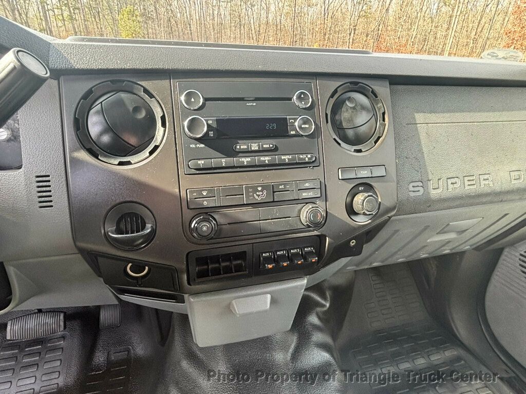 2011 Ford F550HD HEAVY SPEC CREW CAB JUST 52k MILES! 12+ FOOT DECK WITH LIFT GATE! FINANCE OR LEASE! - 22973910 - 35