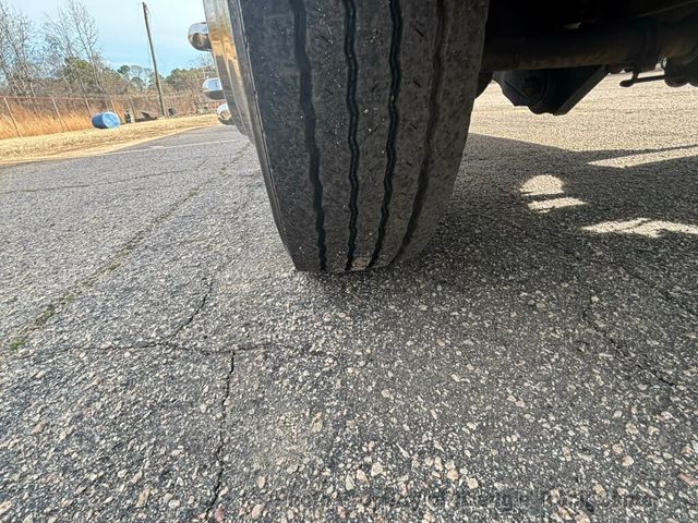 2011 Ford F550HD HEAVY SPEC CREW CAB JUST 52k MILES! 12+ FOOT DECK WITH LIFT GATE! FINANCE OR LEASE! - 22973910 - 50