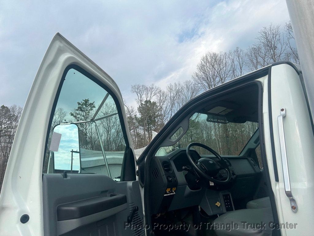 2011 Ford F650/F750 BOX JUST 11k MILES! LIFT GATE! NON CDL! SUPER CLEAN UNIT! OFF ROAD/TRAC CONTROL! 6.7 CUMMINS - 22306218 - 17