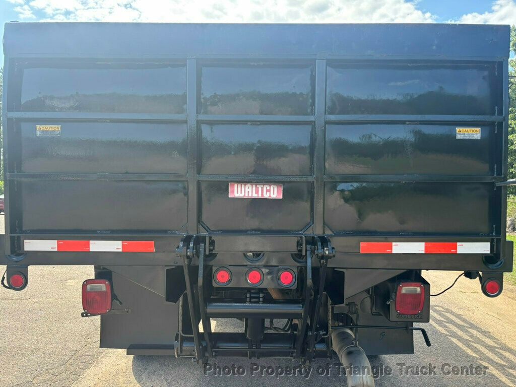 2011 Ford F650/F750 JUST 30k MILES! NON CDL UNDER 26k GVW 6.7 CUMMINS! SUPER CLEAN UNIT! LIFT GATE! - 23023106 - 1