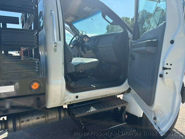 2011 Ford F650/F750 JUST 30k MILES! NON CDL UNDER 26k GVW 6.7 CUMMINS! SUPER CLEAN UNIT! LIFT GATE! - 23023106 - 26