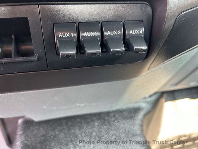 2011 Ford F650/F750 NON CDL STAKE JUST 19k MILES! LIFT GATE! 6.7 CUMMINS ALLISON AUTOMATIC STAKE - 21989960 - 64