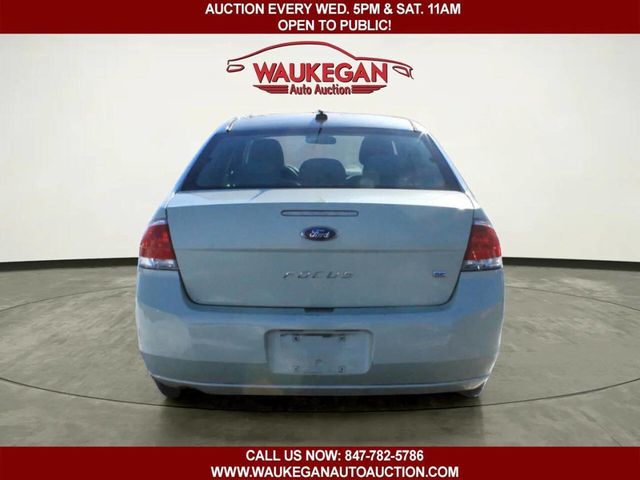 2011 Ford Focus 4dr Sedan SE - 22956979 - 4
