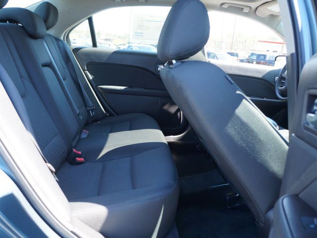 2011 Ford Fusion 4dr Sdn SE FWD - 11960082 - 17