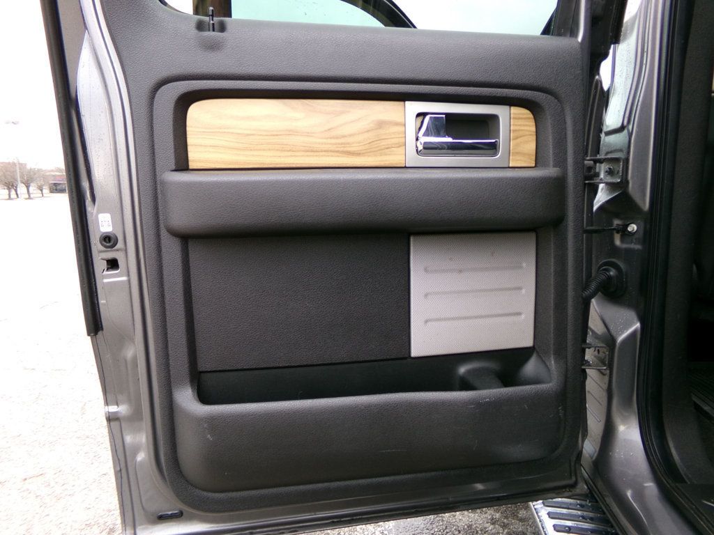 2011 Ford F-150 4WD SuperCrew 145" Lariat - 22956696 - 8